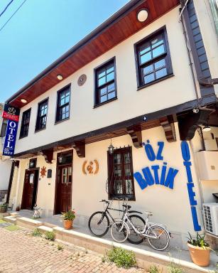 ÖZ Butik Otel Antik Kent Myrleia - Housity