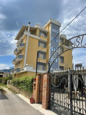 Apartments Rezidenca Sinani Orikum - Housity