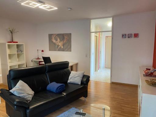 Zwei Zimmer Appartment mit Balkon und Stellplatz voll möbliert - Housity
