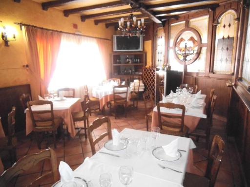 Hostal Los Galgos - Housity