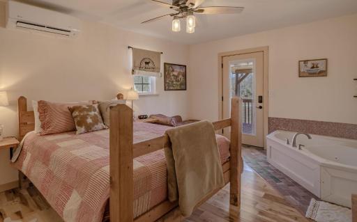 The Inn at Beulah Farm - The Barn - Housity