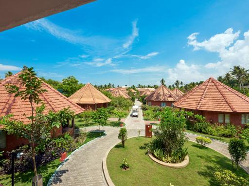 Club Mahindra Poovar - Housity