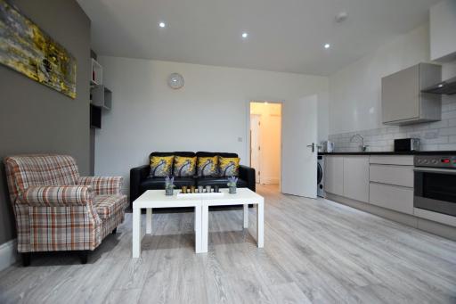 Dwell Living - Mowbray - Housity