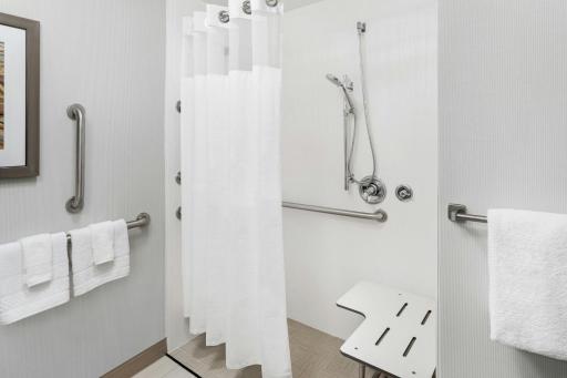 Courtyard by Marriott Perimeter Center - Housity