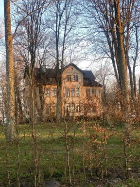Pałac Poraj - Housity