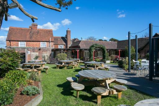 The Huntsman of Brockenhurst - Housity