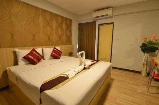 Station 203 Hotel - Housity