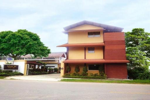 Coconut Home Resort - Housity