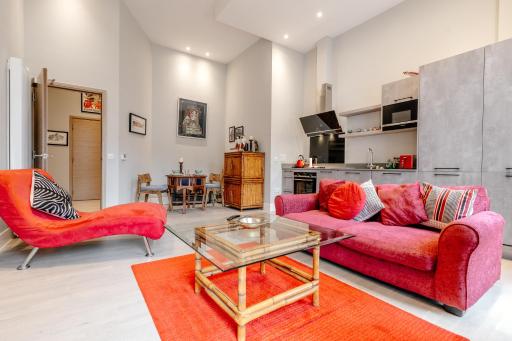 Unique Two Bed Holiday Home in Edinburgh - Housity