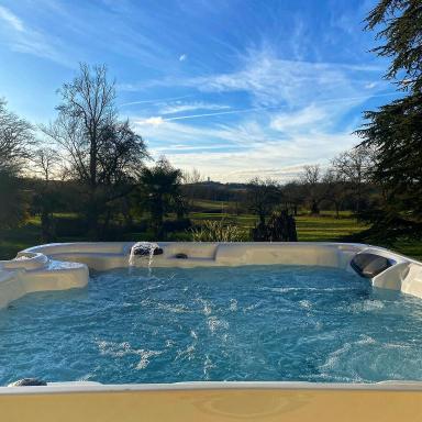 Chambres d'hôtes de charme avec piscine - Le Clos Boissiere - Housity