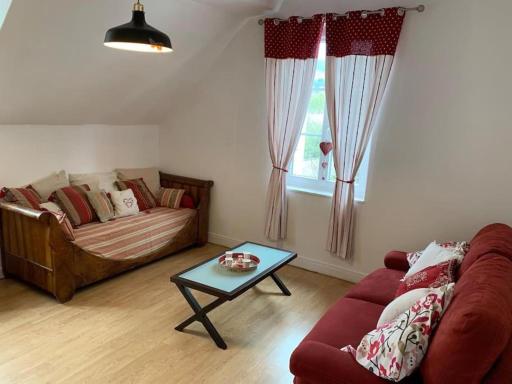 maison delalonde Autun centre charmant meublé 5 places - Housity