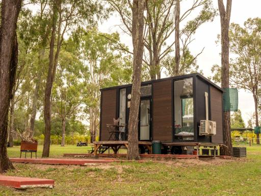 5 Acre Retreat Jimboomba by Tiny Away - Housity