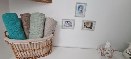 Lac De Lumiere. Relax with rural lakeside living - Housity