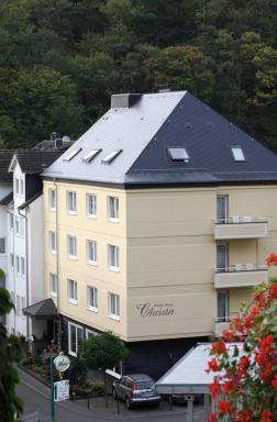 Hotel Haus Christa - Housity