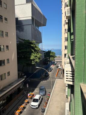 Apartamento beira-mar no coração de copacabana! - Housity