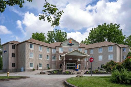 Comfort Inn Connellsville Riverview - Housity