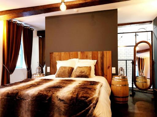 Le Saloon de Rose - Housity