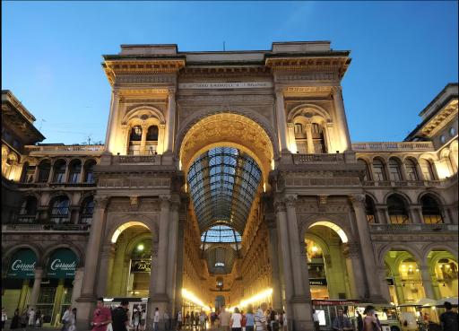 Gardone Apartment - ampio Appartamento con 2 camere da letto - Comodo per Duomo! - Housity