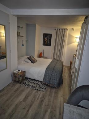 La Perle De Frayssinet-Le-Gélat - Chambre d'Hôtes - B&B - Housity