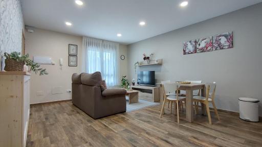 APARTAMENTOS TURISTICOS LAS CANDELAS - Housity
