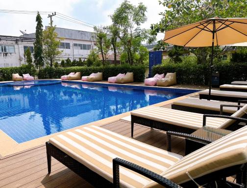 Miloft Suvarnabhumi Airport Hotel - Housity