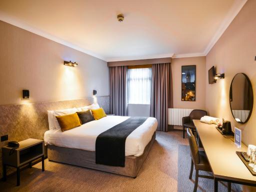 The Royal Toby Hotel - Housity