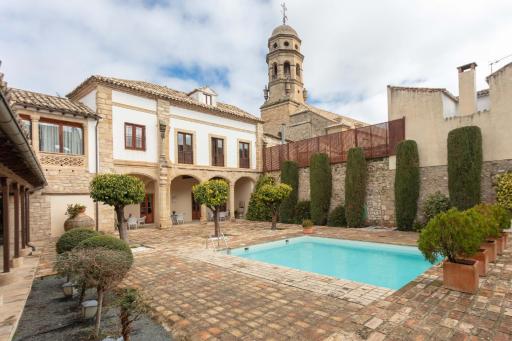 Hotel Puerta de la Luna - Housity