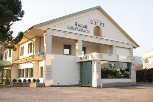 Niji Hotel&Restaurant - Housity