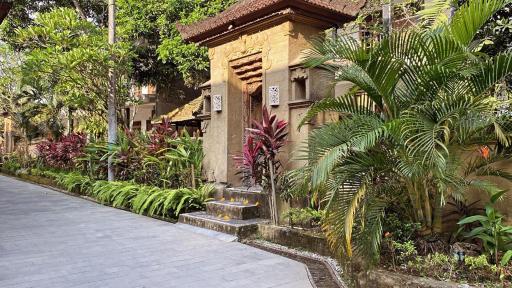 Gianyar Hotel - Housity