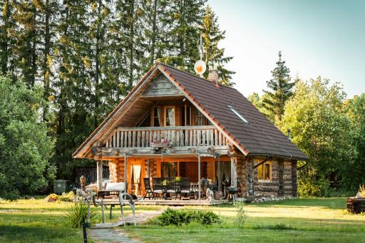 Saarelux Riverise Villa - Housity