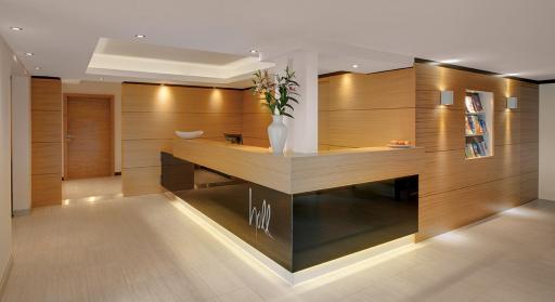 Hotel Holl - Housity