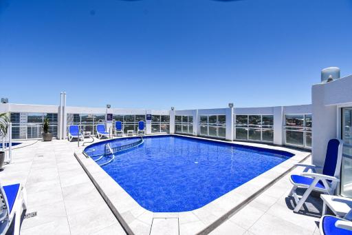 Beach Beachcomber International Resort - Housity