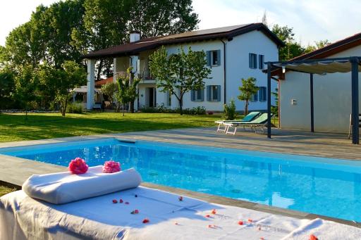 Pool & Garden Villa Lelia - Housity