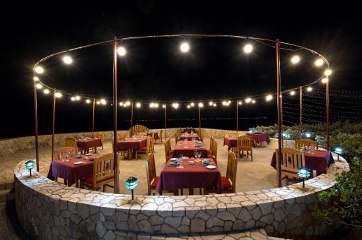 Ocean Cliff Hotel Negril Limited - Adults Only - Housity