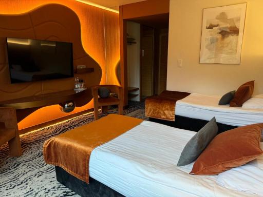 Bazuny Hotel&Spa - Housity