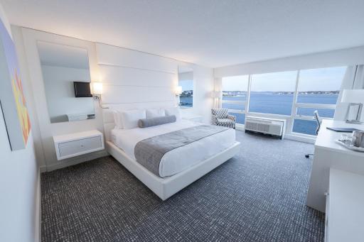 Oyster Point Hotel - Housity
