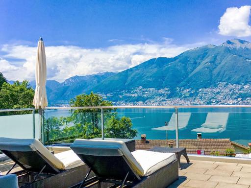 Apartment Splendid Maggiore View by Interhome - Housity