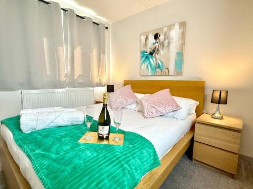 Horizon House, Stunning 2-Bedroom Flat 1, Parking, Netflix, Oxford - Housity