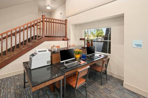 Holiday Inn Express Hotel & Suites Coeur D'Alene I-90 Exit 11, an IHG Hotel - Housity