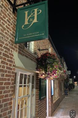 Horse and Groom - Housity
