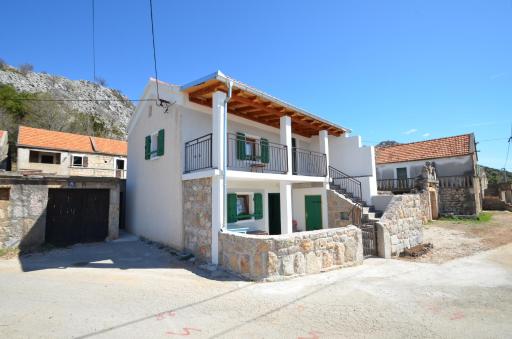 Holiday Home Paklenica - Housity
