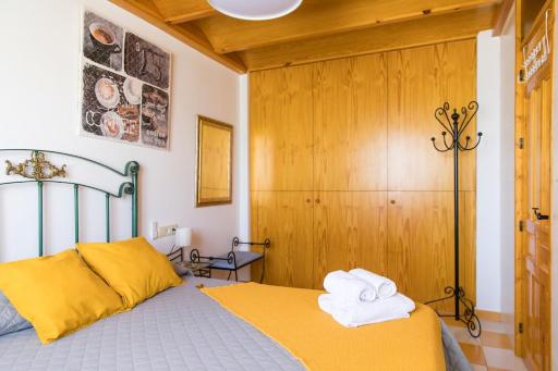 Casa Mistral - Casa Rural Los Cuatro Vientos - Housity