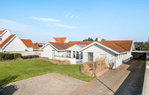 5 Bedroom Nice Home In Blokhus - Housity