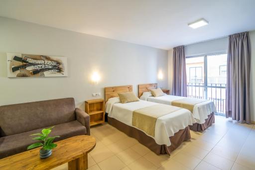 Apartamentos Puerta del Sur - Housity