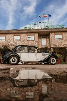 Hotel Restaurante Sostenible La Laguna - Housity