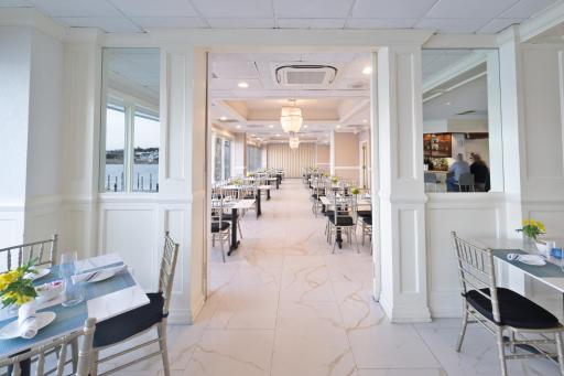 Oyster Point Hotel - Housity