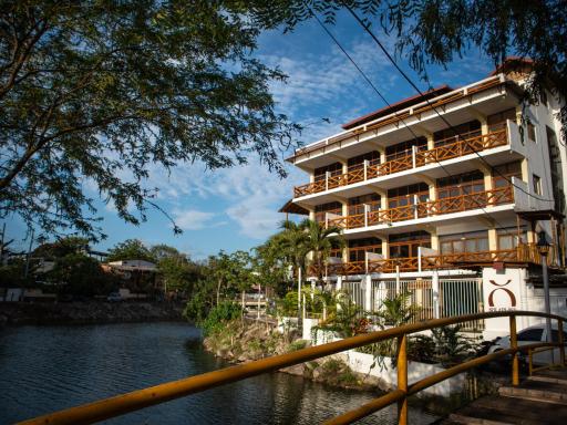 Hotel Sol y Playa Montañita - Housity