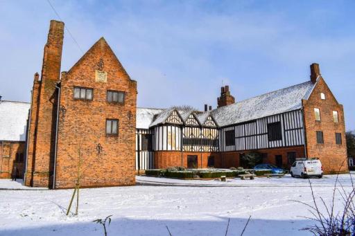 White Hart Hotel - Housity