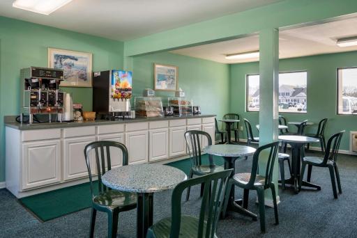 Rodeway Inn & Suites - Housity