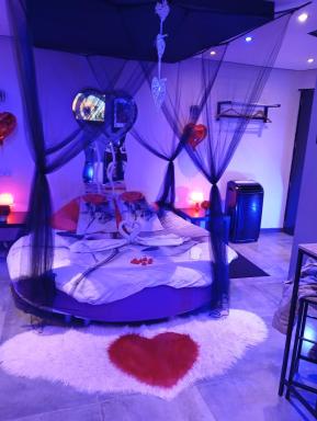 spa privatif Dydy's love saint amand les eaux - Housity